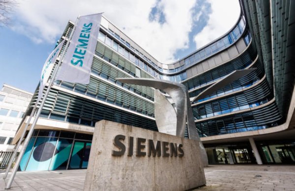 金景配资 美国被曝考虑限制软件驱动产品对华出口, 贝森特回应